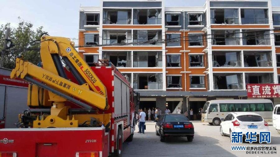 (突發(fā)事件)(1)河北寧晉縣一煙花爆竹非法窩藏點發(fā)生爆炸致3人死亡