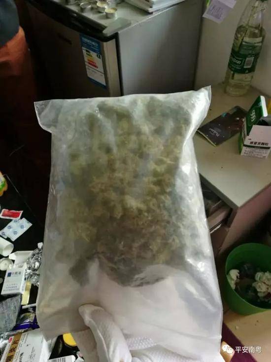 外籍男子在廣州裸跑傷人 牽出種植販賣(mài)大麻團(tuán)伙